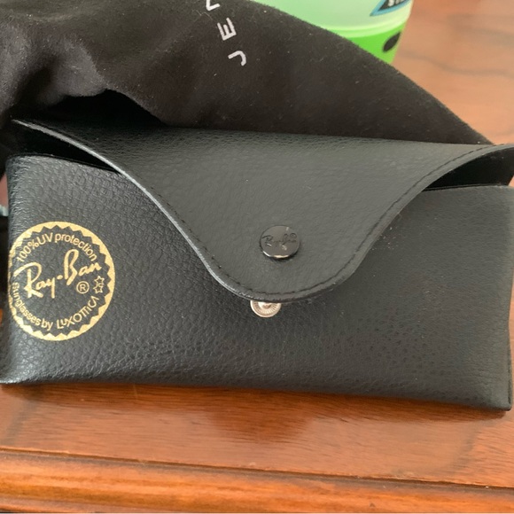 ray ban round metal gold sunglasses with green tint - Picture 5 of 6